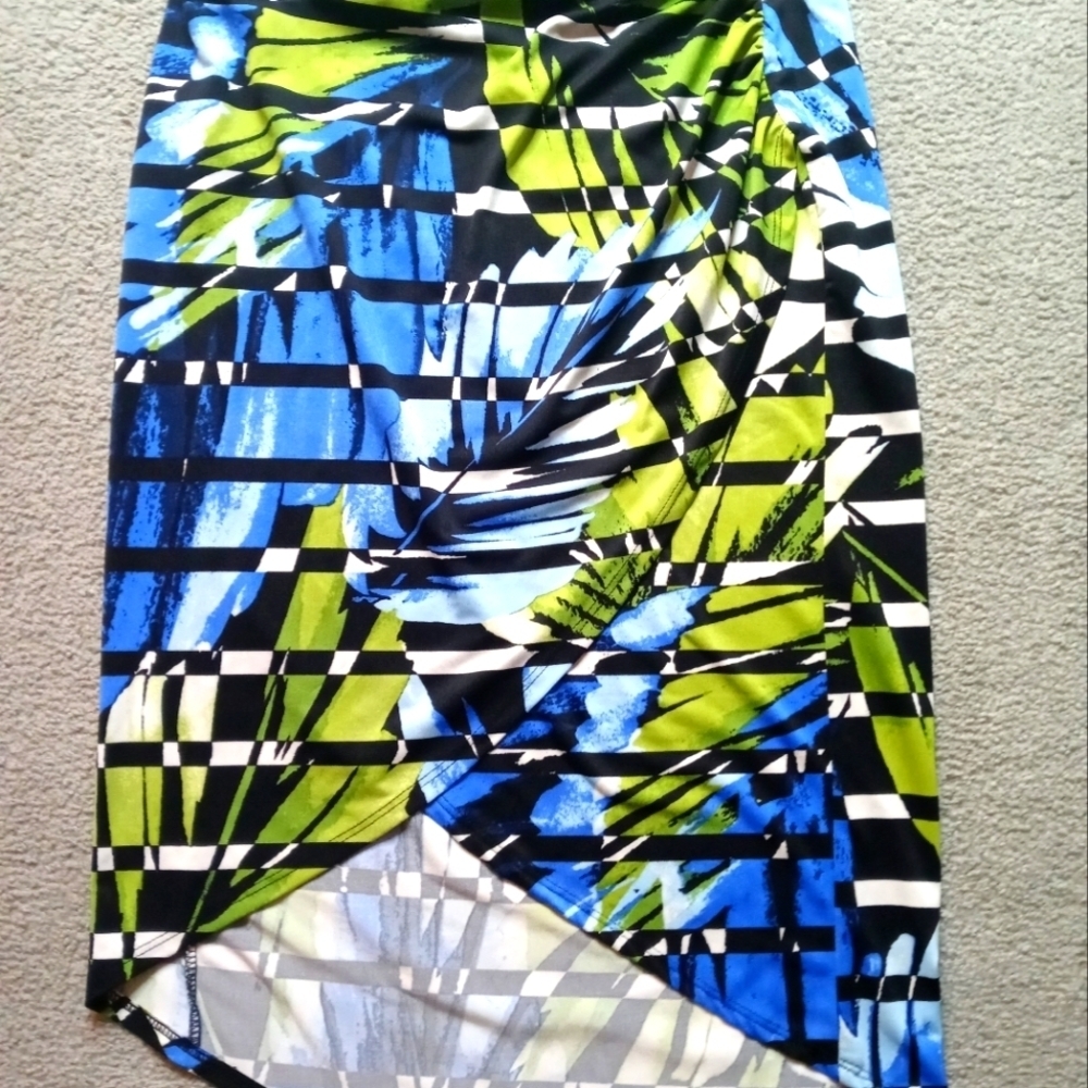 Women's Floral size petite small skirt